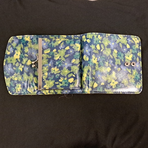 NWT Patricia Nash "Denim Blues" Reiti Wallet - Picture 6 of 16